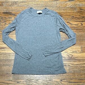 Universal Thread Gray Long Sleeve Tee